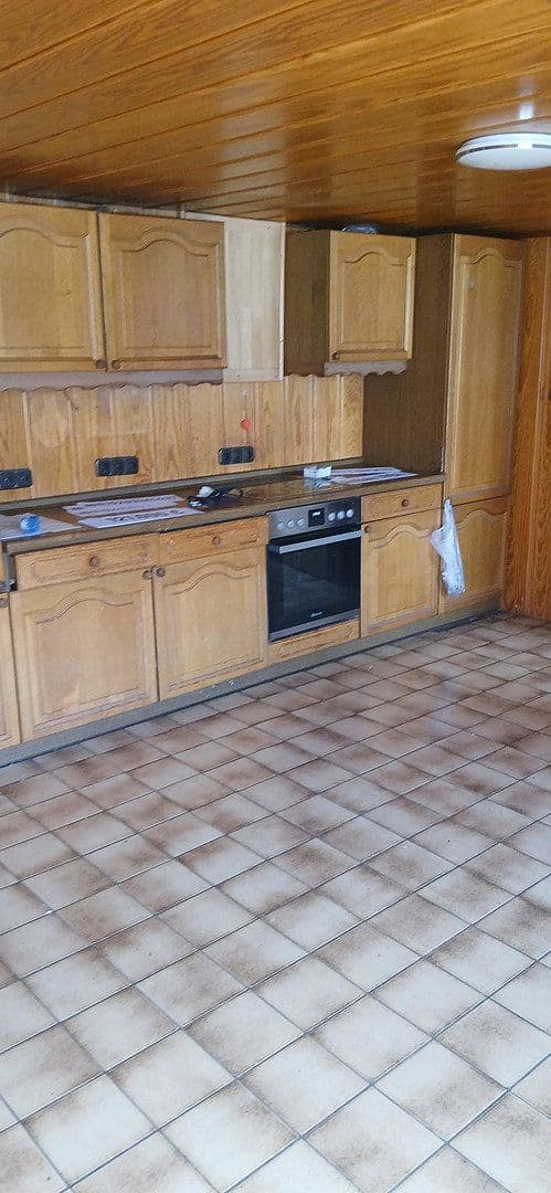 Predaj domu 220 m², pozemok 180 m², Kobachstrasse 60, Idar-Oberstein, Porýnie-Falcko Predaj domu 220 m², pozemok 180 m², Kobachstrasse 60, Idar-Oberstein, Porýnie-Falcko