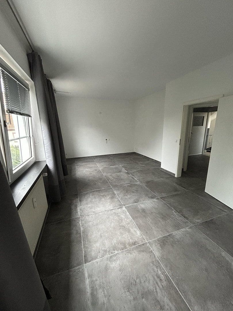 Prenájom bytu 3-izbový 101 m², Aschaffenburg, Bavorsko Prenájom bytu 3-izbový 101 m², Aschaffenburg, Bavorsko
