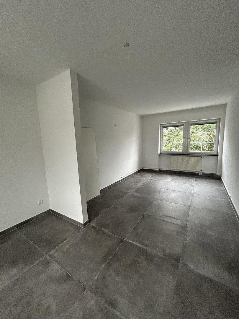 Prenájom bytu 3-izbový 101 m², Aschaffenburg, Bavorsko Prenájom bytu 3-izbový 101 m², Aschaffenburg, Bavorsko