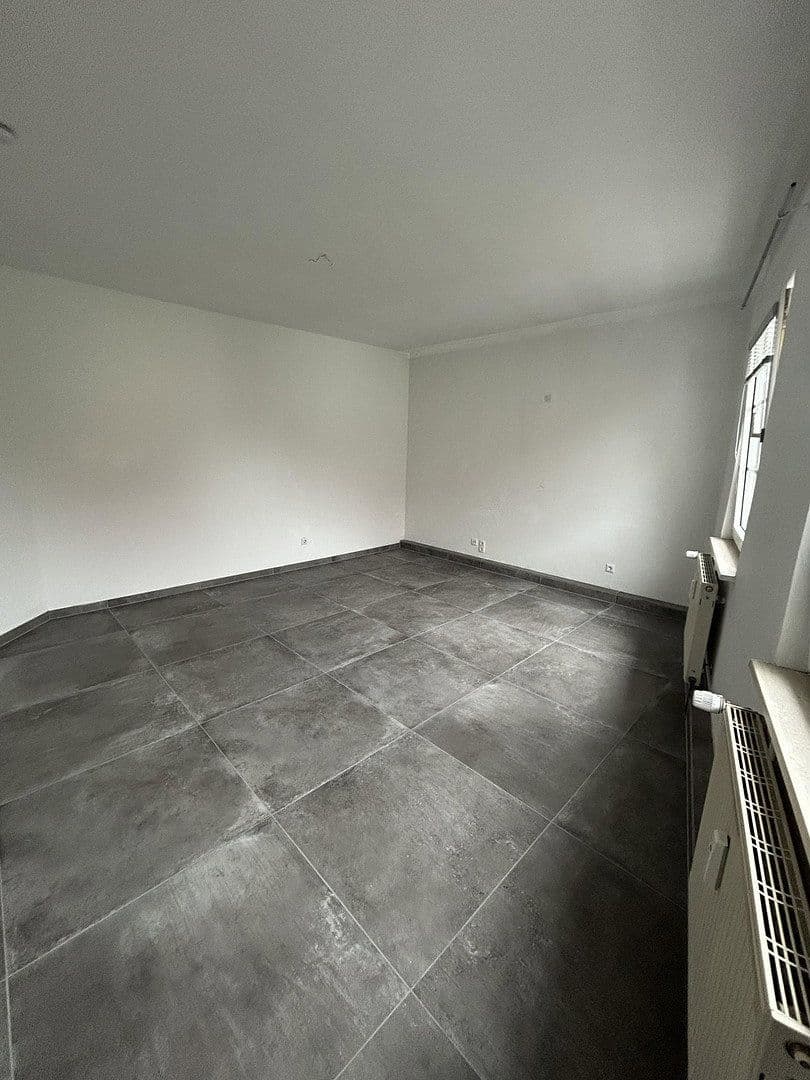 Prenájom bytu 3-izbový 101 m², Aschaffenburg, Bavorsko Prenájom bytu 3-izbový 101 m², Aschaffenburg, Bavorsko