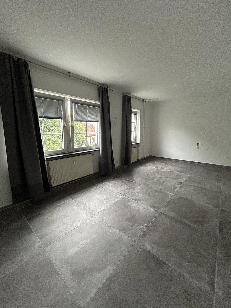 Prenájom bytu 3-izbový 101 m², Aschaffenburg, Bavorsko Prenájom bytu 3-izbový 101 m², Aschaffenburg, Bavorsko