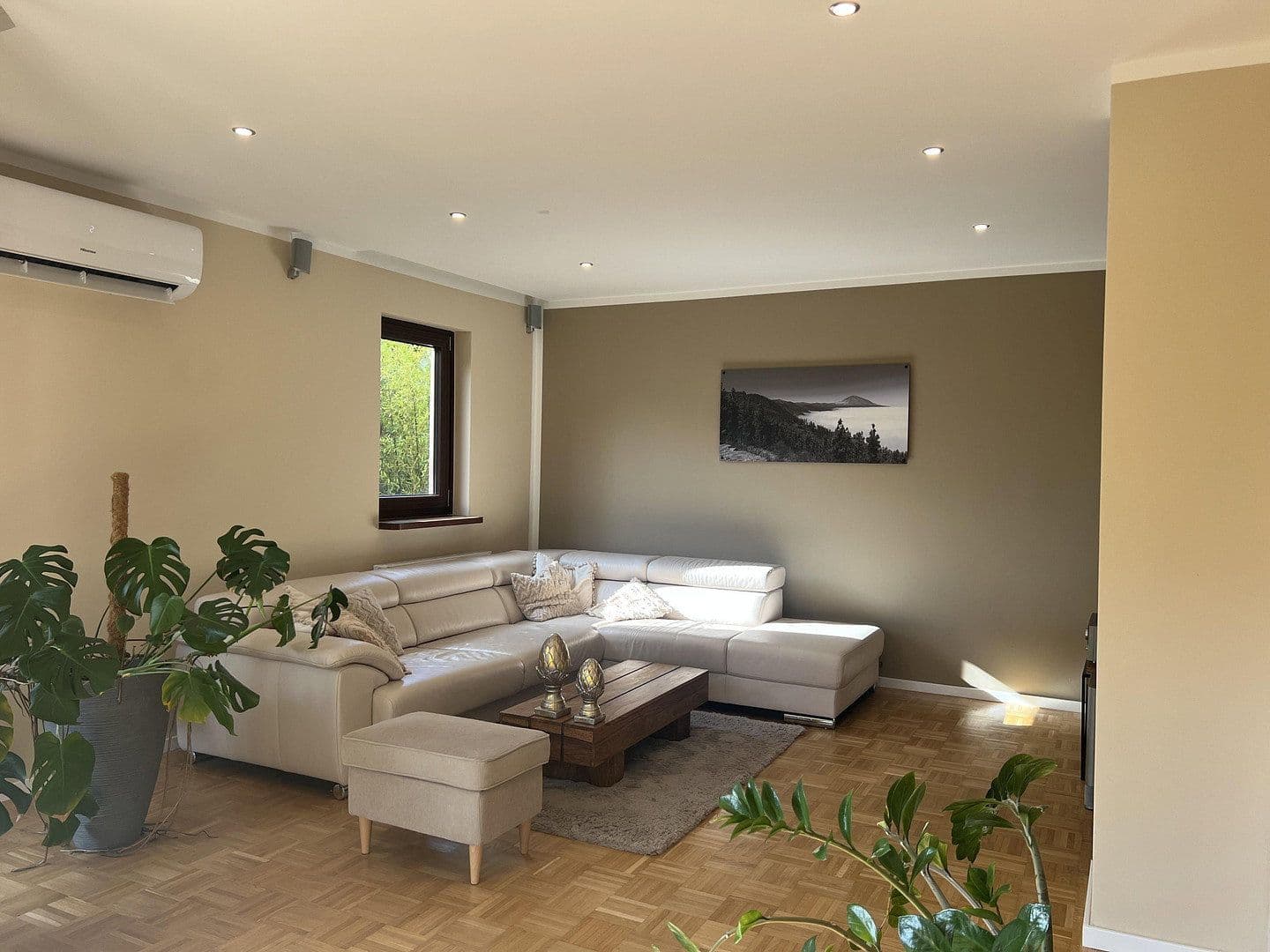 Predaj domu 168 m², pozemok 1.007 m², Taunusstr. 43, Langgöns, Hesensko Predaj domu 168 m², pozemok 1.007 m², Taunusstr. 43, Langgöns, Hesensko