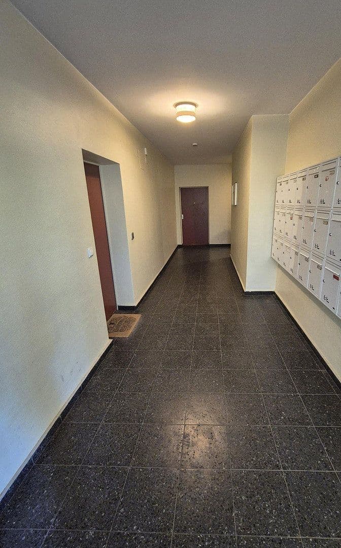 Predaj bytu 4-izbový 75 m², Meller Bogen 9, Berlin, Berlín Predaj bytu 4-izbový 75 m², Meller Bogen 9, Berlin, Berlín