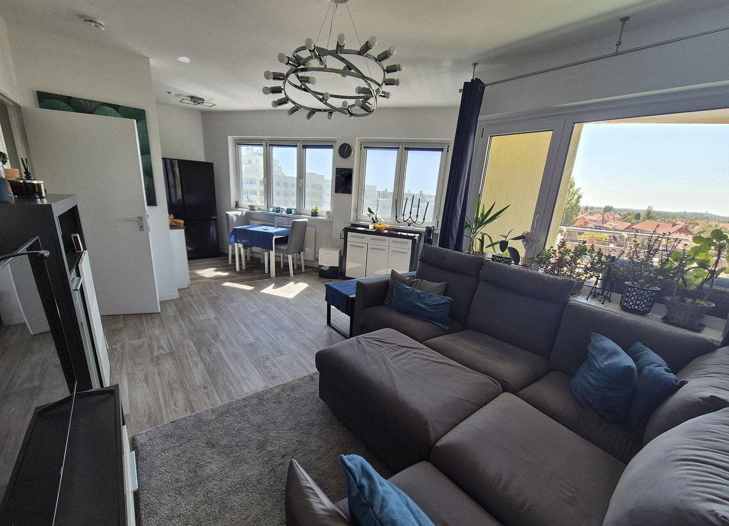 Predaj bytu 4-izbový 75 m², Meller Bogen 9, Berlin, Berlín Predaj bytu 4-izbový 75 m², Meller Bogen 9, Berlin, Berlín