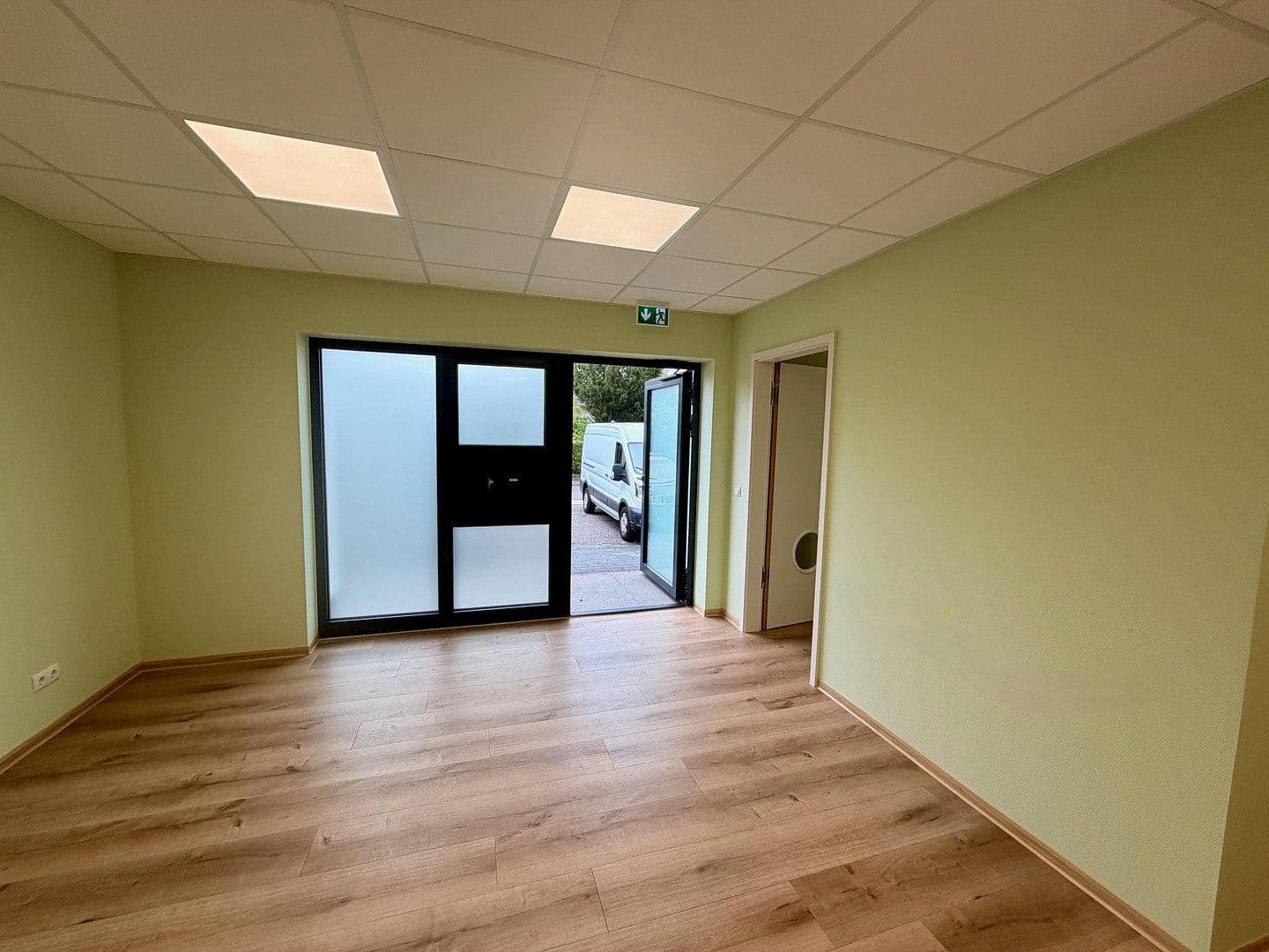 Prenájom kancelárie 407 m², Vallendar, Porýnie-Falcko Prenájom kancelárie 407 m², Vallendar, Porýnie-Falcko