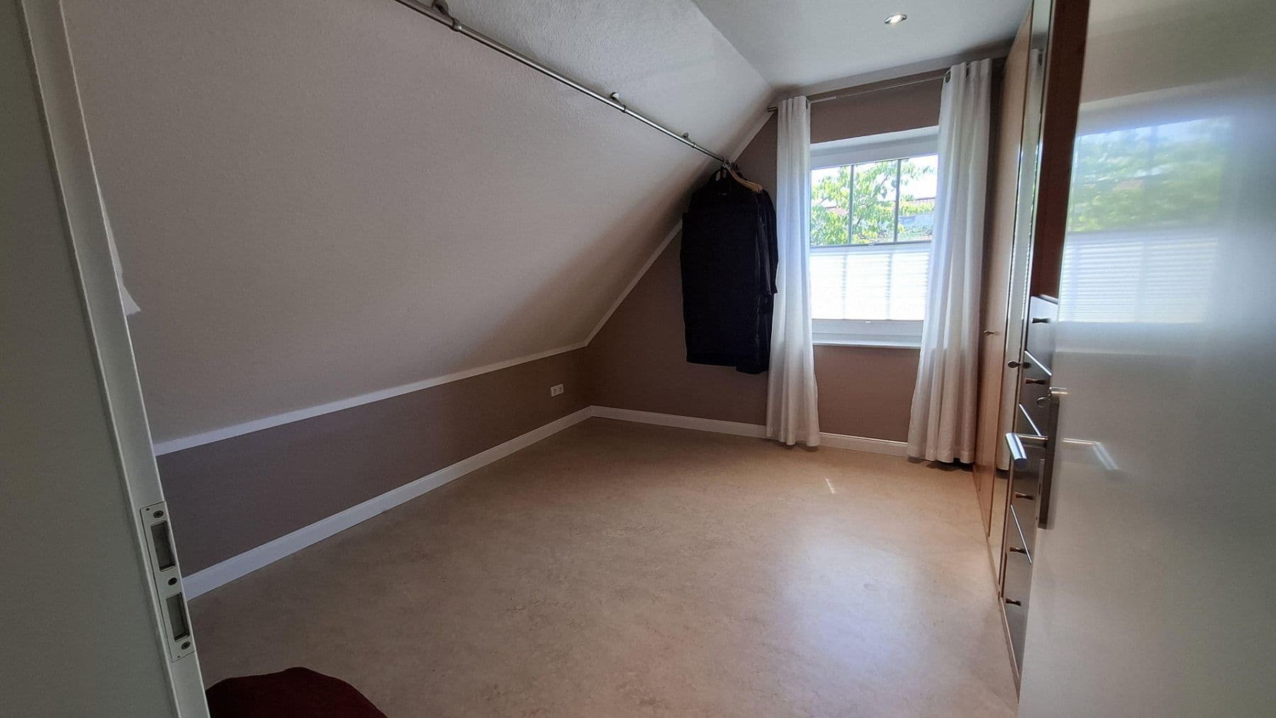Predaj domu 121 m², pozemok 624 m², Hannover, Dolné Sasko Predaj domu 121 m², pozemok 624 m², Hannover, Dolné Sasko