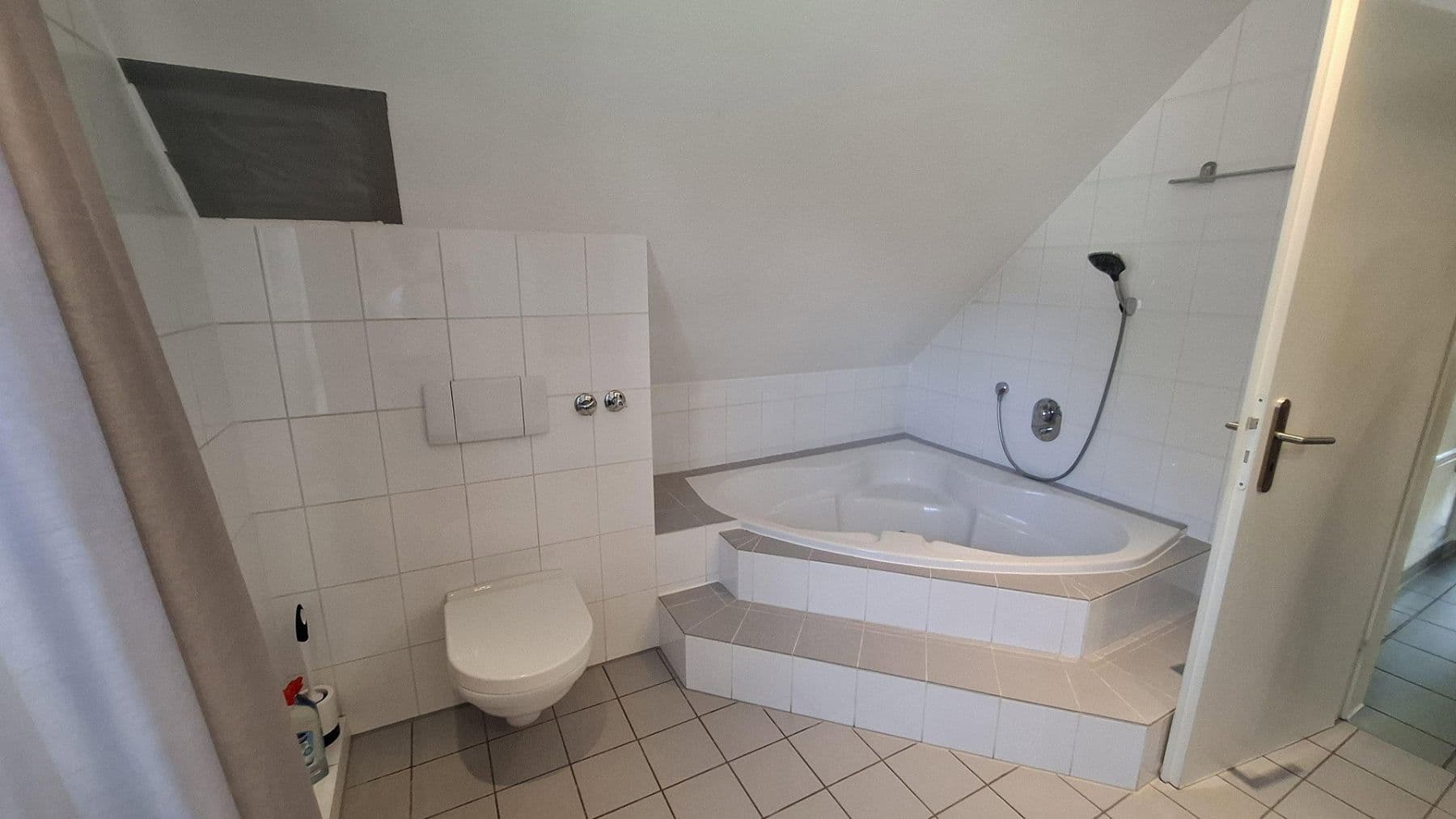 Predaj domu 121 m², pozemok 624 m², Hannover, Dolné Sasko Predaj domu 121 m², pozemok 624 m², Hannover, Dolné Sasko