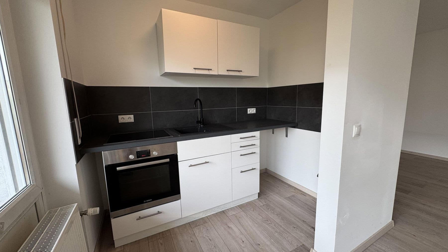 Prenájom bytu 1-izbový 44 m², Nansenstrasse 11, Wiesbaden-Biebrich, Hesensko Prenájom bytu 1-izbový 44 m², Nansenstrasse 11, Wiesbaden-Biebrich, Hesensko