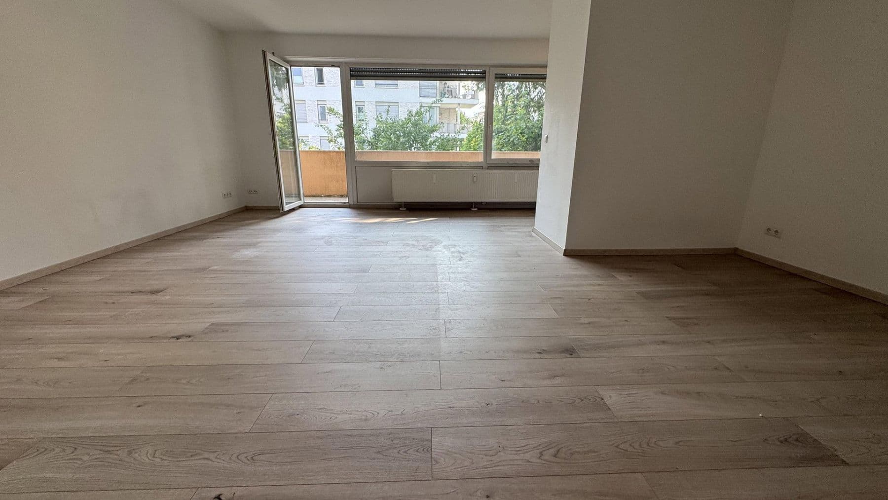 Prenájom bytu 1-izbový 44 m², Nansenstrasse 11, Wiesbaden-Biebrich, Hesensko Prenájom bytu 1-izbový 44 m², Nansenstrasse 11, Wiesbaden-Biebrich, Hesensko