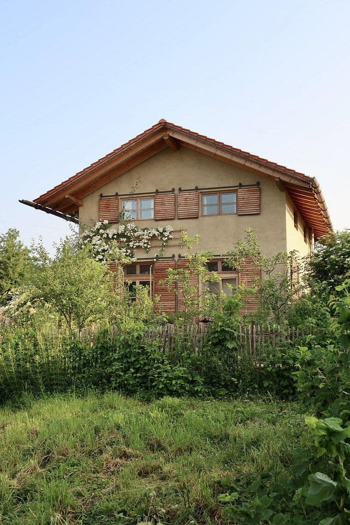 Predaj domu 143 m², pozemok 397 m², Stephanskirchen, Bavorsko Predaj domu 143 m², pozemok 397 m², Stephanskirchen, Bavorsko