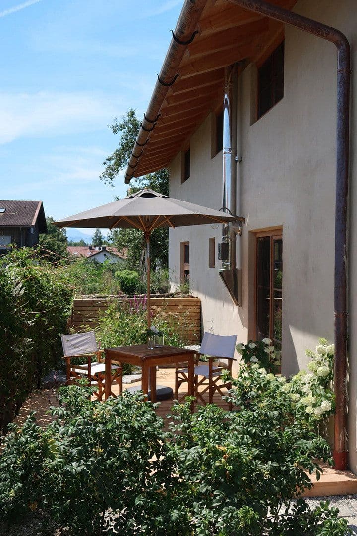 Predaj domu 143 m², pozemok 397 m², Stephanskirchen, Bavorsko Predaj domu 143 m², pozemok 397 m², Stephanskirchen, Bavorsko