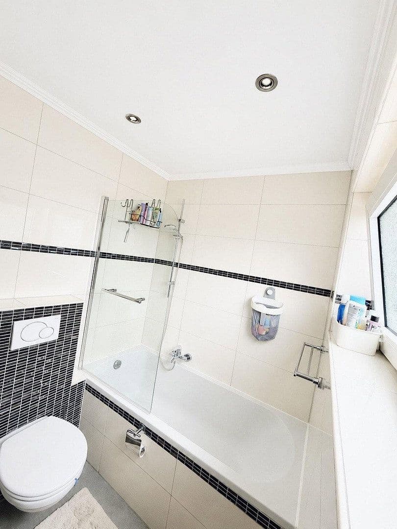 Predaj bytu 4-izbový 81 m², Frechen, Severné Porýnie - Westfálsko Predaj bytu 4-izbový 81 m², Frechen, Severné Porýnie - Westfálsko