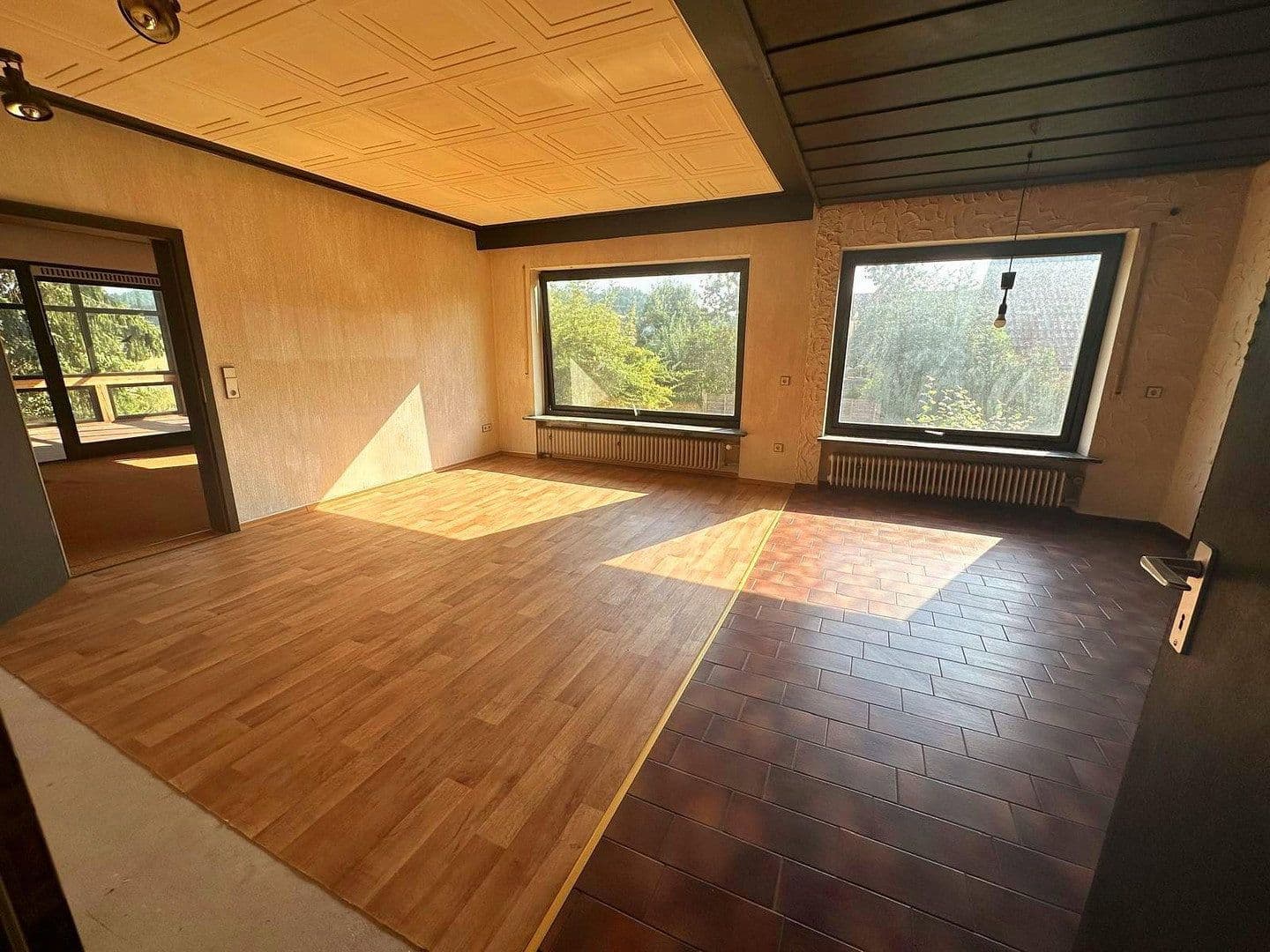 Predaj domu 244 m², pozemok 816 m², Allee 18, Neustadt bei Coburg, Bavorsko Predaj domu 244 m², pozemok 816 m², Allee 18, Neustadt bei Coburg, Bavorsko