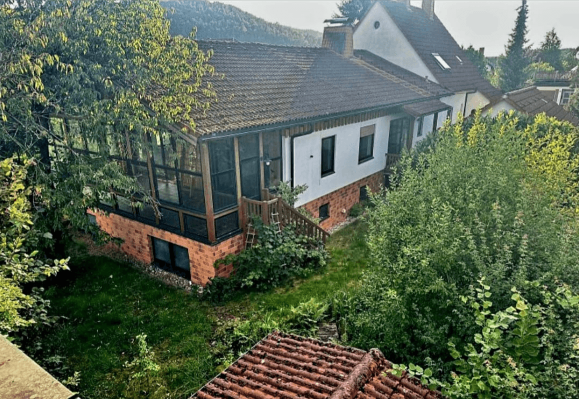 Predaj domu 244 m², pozemok 816 m², Allee 18, Neustadt bei Coburg, Bavorsko Predaj domu 244 m², pozemok 816 m², Allee 18, Neustadt bei Coburg, Bavorsko