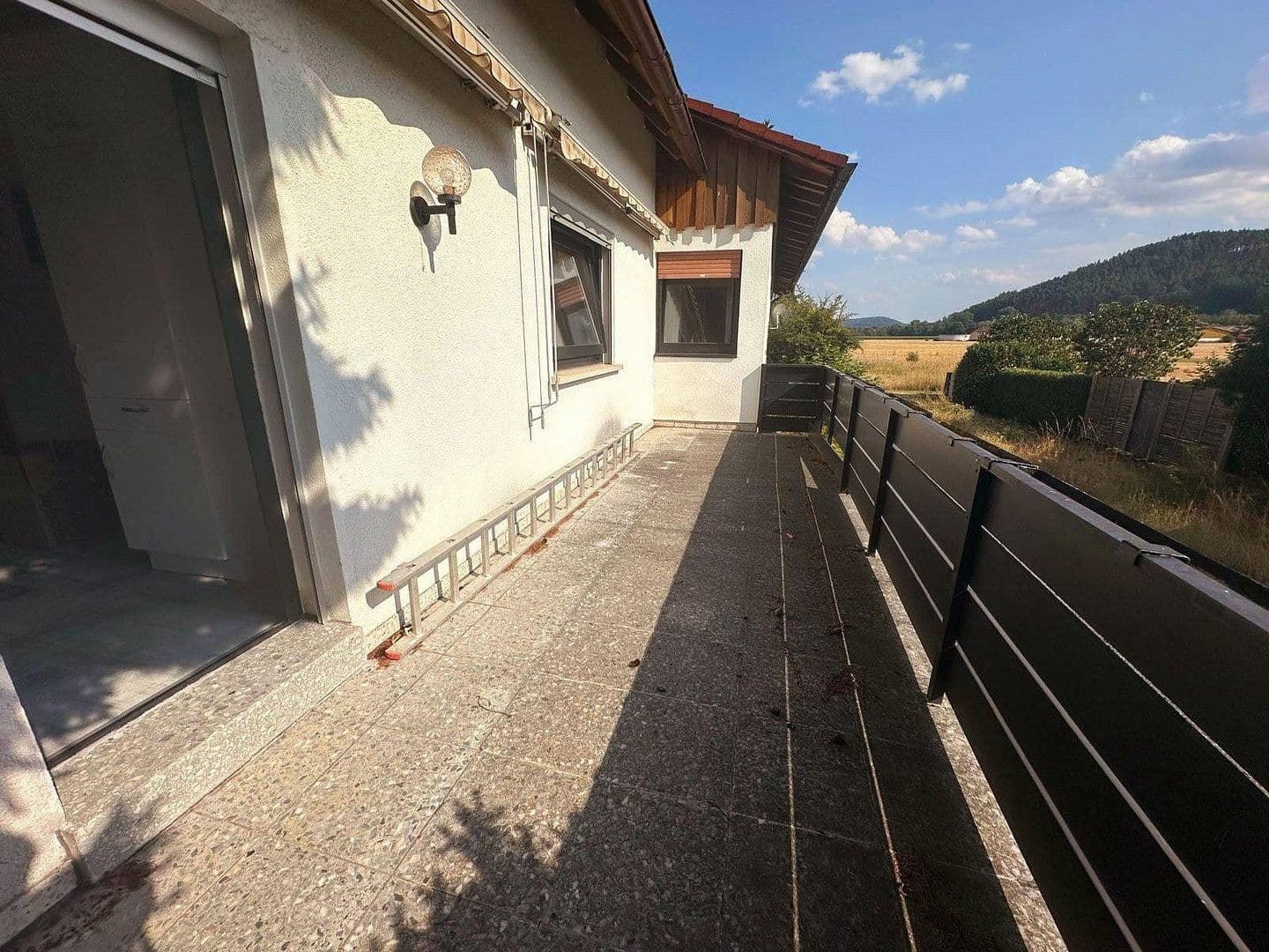 Predaj domu 244 m², pozemok 816 m², Allee 18, Neustadt bei Coburg, Bavorsko Predaj domu 244 m², pozemok 816 m², Allee 18, Neustadt bei Coburg, Bavorsko
