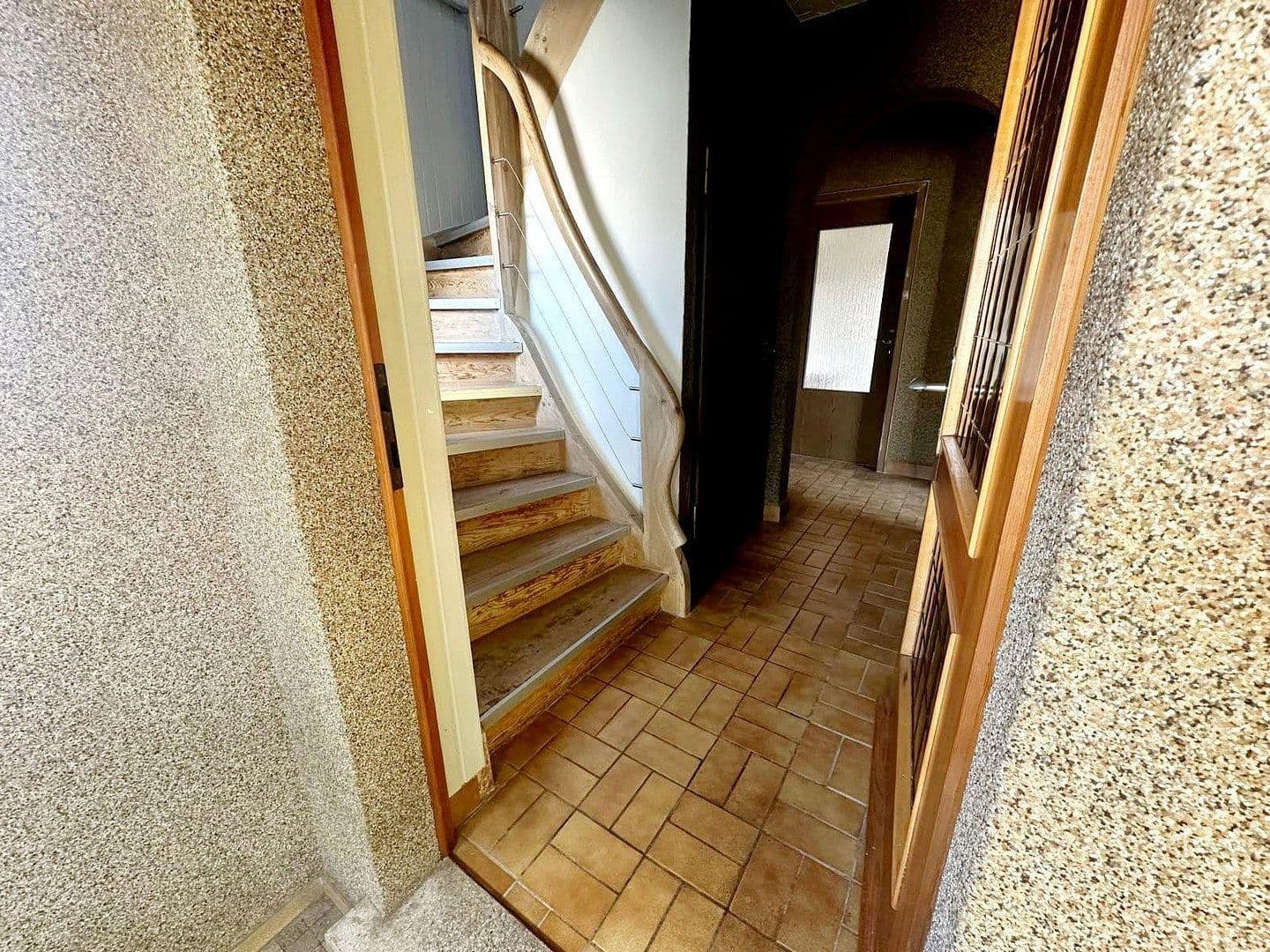 Predaj domu 244 m², pozemok 816 m², Allee 18, Neustadt bei Coburg, Bavorsko Predaj domu 244 m², pozemok 816 m², Allee 18, Neustadt bei Coburg, Bavorsko