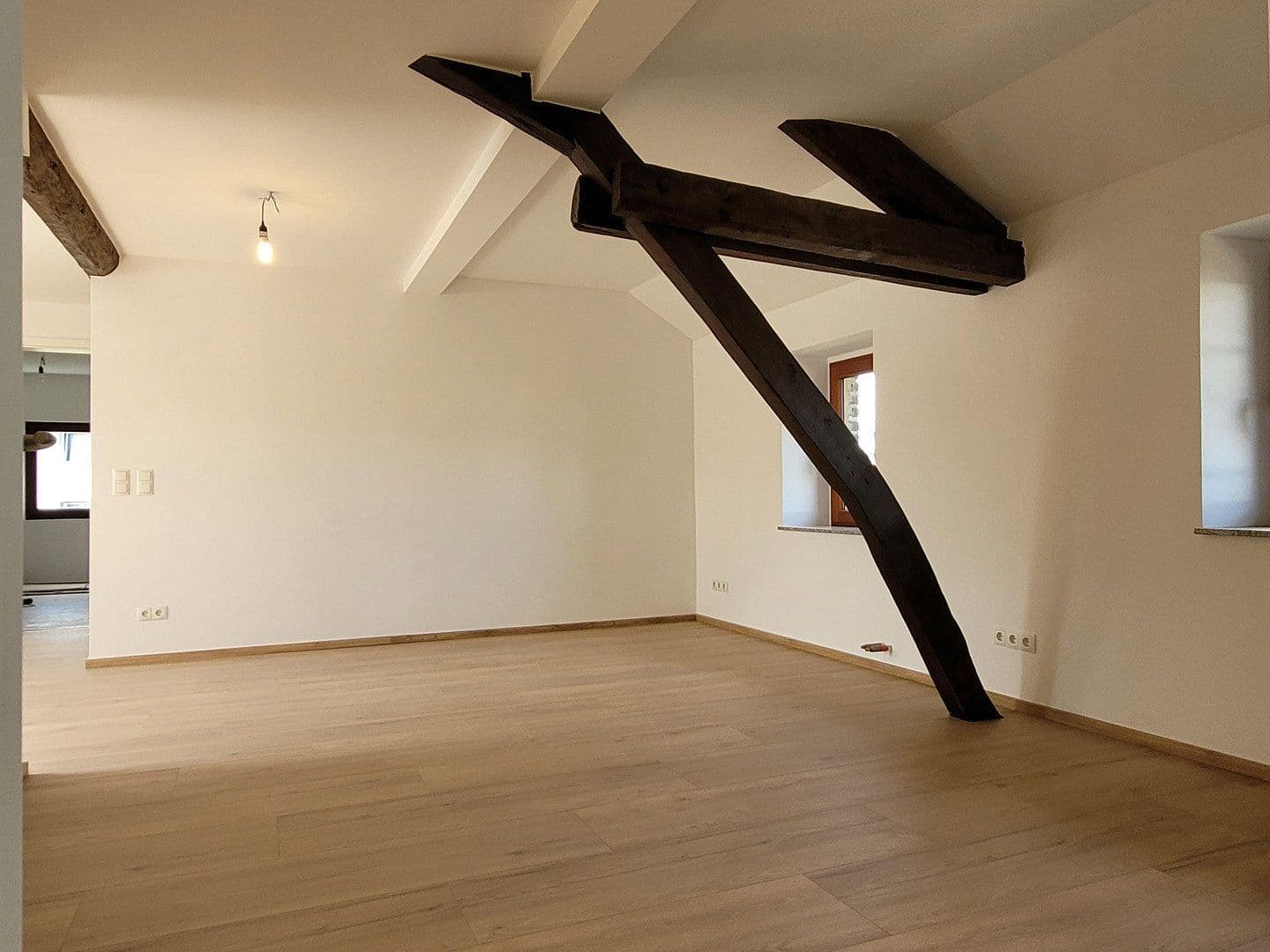 Prenájom bytu 3-izbový 90 m², Alfter, Severné Porýnie - Westfálsko Prenájom bytu 3-izbový 90 m², Alfter, Severné Porýnie - Westfálsko