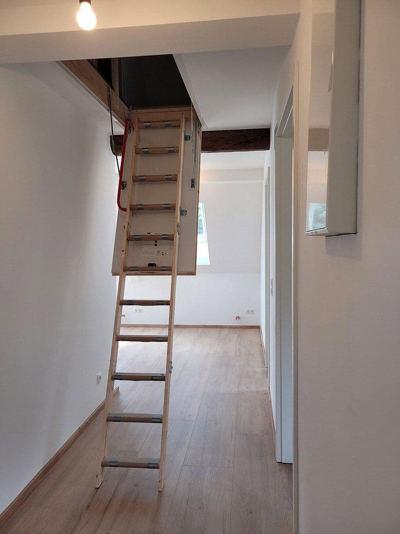 Prenájom bytu 3-izbový 90 m², Alfter, Severné Porýnie - Westfálsko Prenájom bytu 3-izbový 90 m², Alfter, Severné Porýnie - Westfálsko