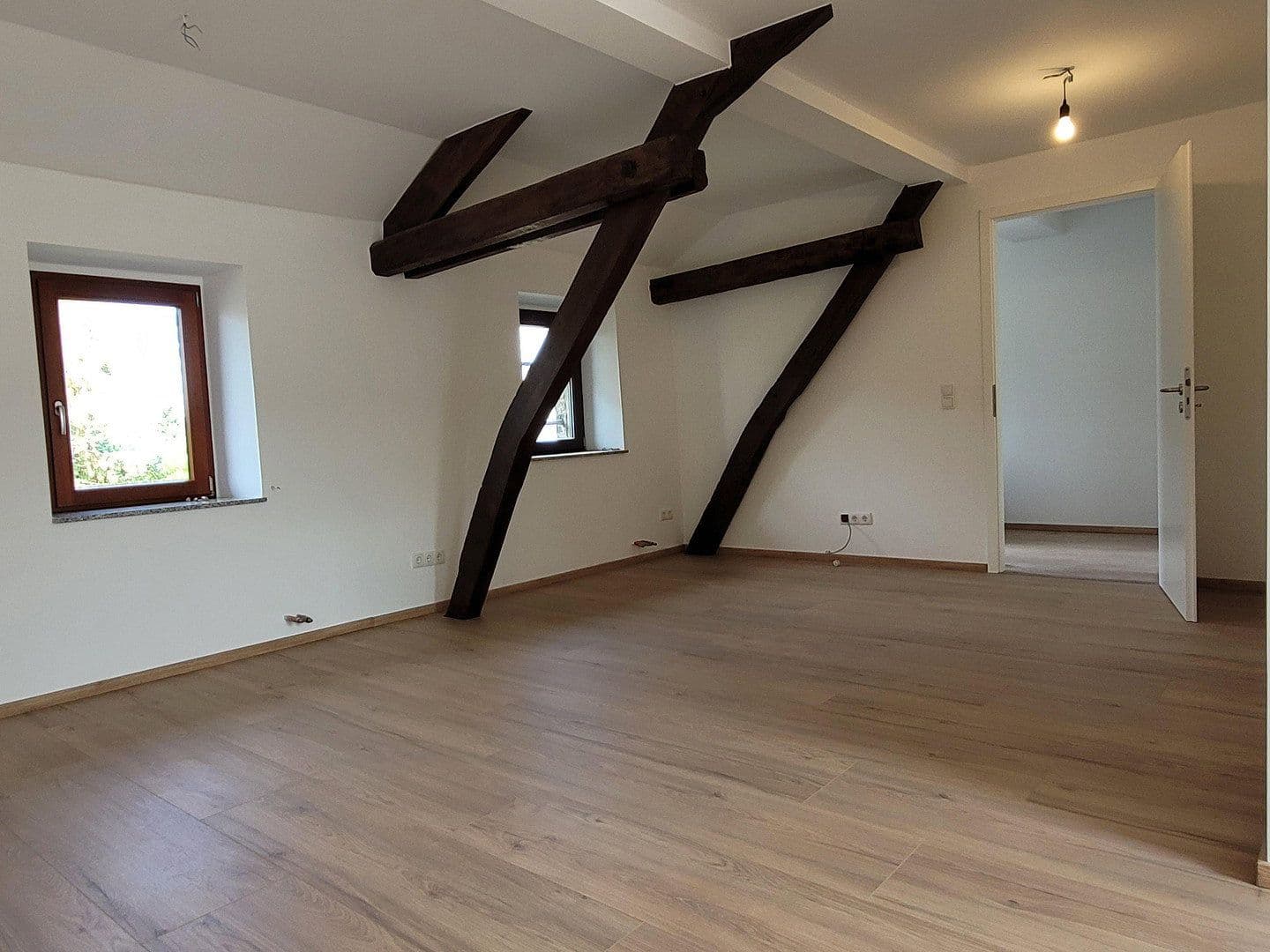 Prenájom bytu 3-izbový 90 m², Alfter, Severné Porýnie - Westfálsko Prenájom bytu 3-izbový 90 m², Alfter, Severné Porýnie - Westfálsko