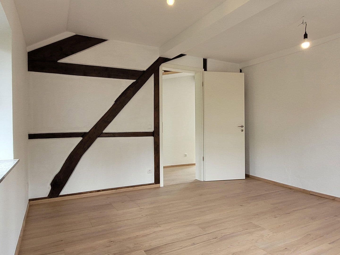 Prenájom bytu 3-izbový 90 m², Alfter, Severné Porýnie - Westfálsko Prenájom bytu 3-izbový 90 m², Alfter, Severné Porýnie - Westfálsko