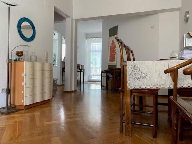Predaj bytu 4-izbový 120 m², Karlsruhe, Bádensko-Wurttembersko Predaj bytu 4-izbový 120 m², Karlsruhe, Bádensko-Wurttembersko