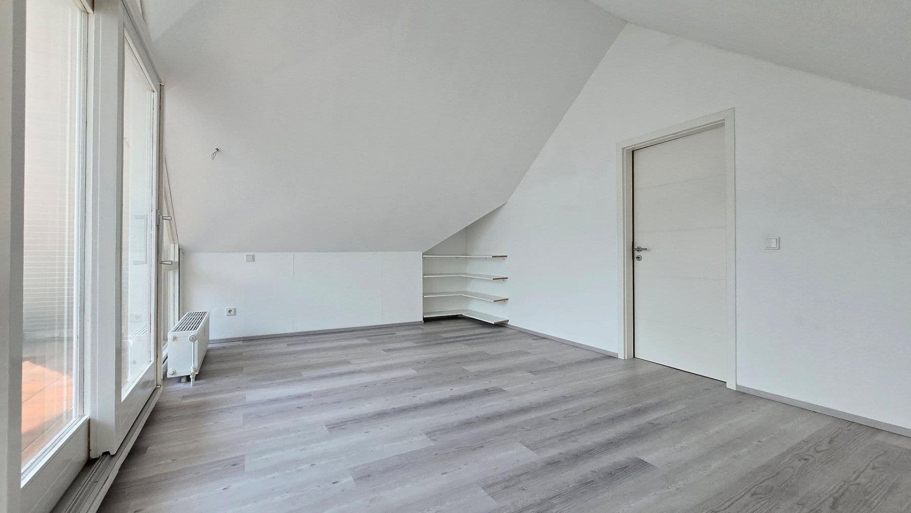 Predaj domu 220 m², pozemok 429 m², Meckenheim, Severné Porýnie - Westfálsko Predaj domu 220 m², pozemok 429 m², Meckenheim, Severné Porýnie - Westfálsko