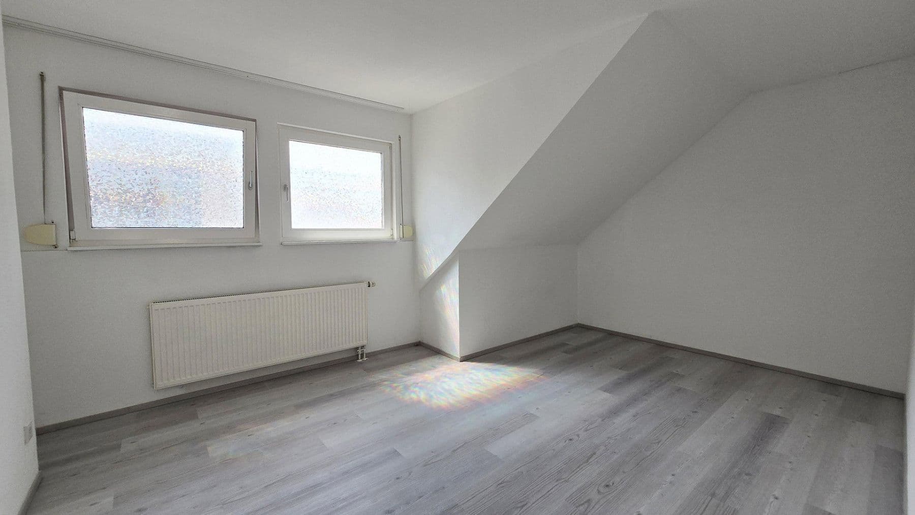 Predaj domu 220 m², pozemok 429 m², Meckenheim, Severné Porýnie - Westfálsko Predaj domu 220 m², pozemok 429 m², Meckenheim, Severné Porýnie - Westfálsko