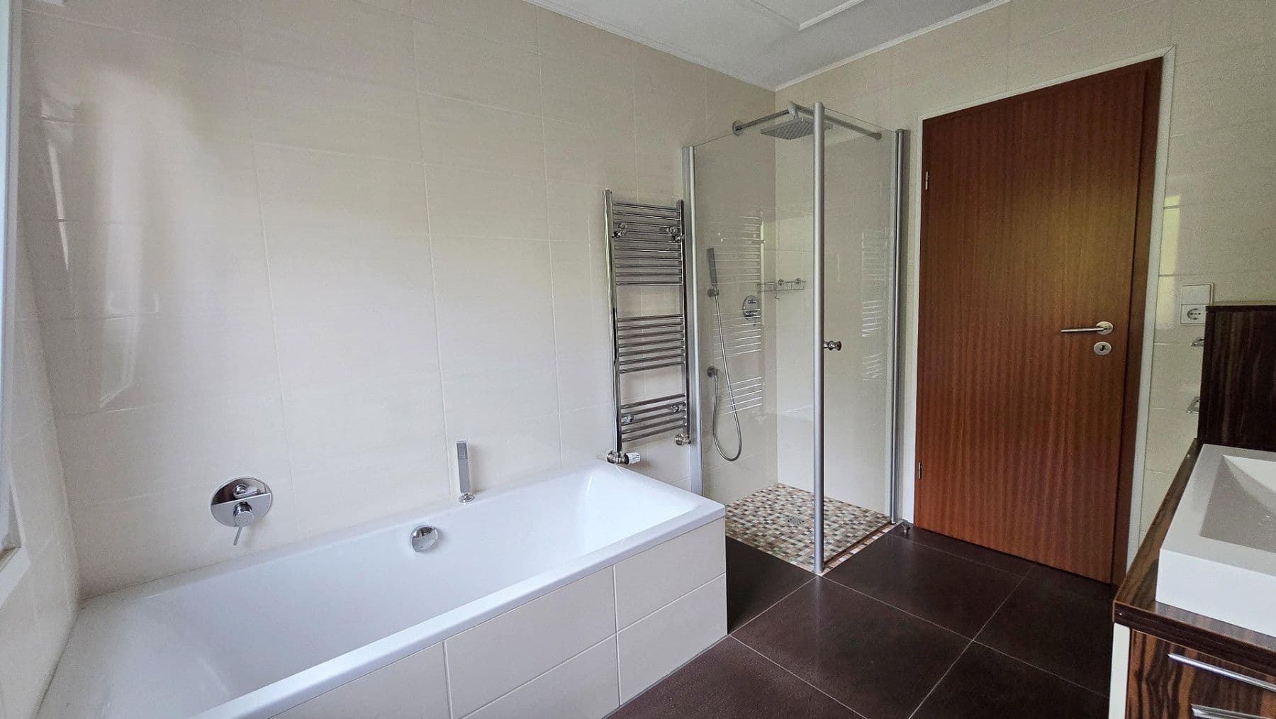 Predaj domu 220 m², pozemok 429 m², Meckenheim, Severné Porýnie - Westfálsko Predaj domu 220 m², pozemok 429 m², Meckenheim, Severné Porýnie - Westfálsko