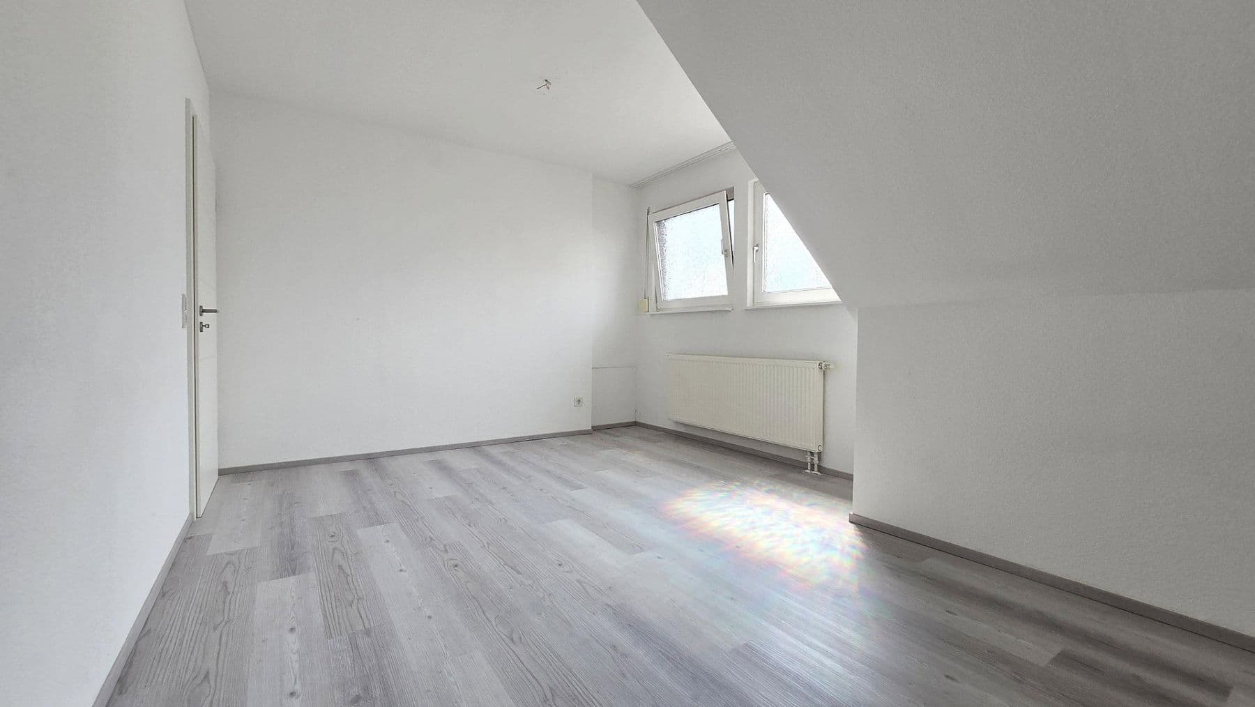 Predaj domu 220 m², pozemok 429 m², Meckenheim, Severné Porýnie - Westfálsko Predaj domu 220 m², pozemok 429 m², Meckenheim, Severné Porýnie - Westfálsko