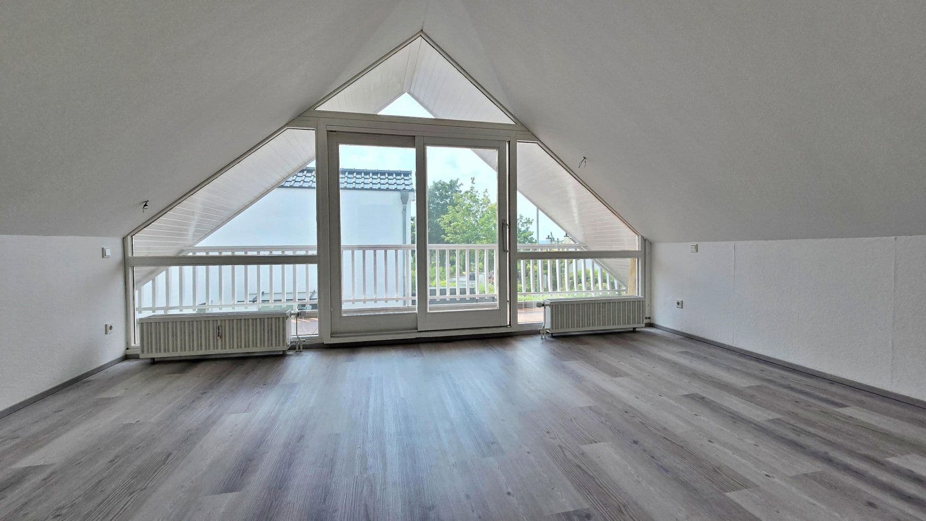 Predaj domu 220 m², pozemok 429 m², Meckenheim, Severné Porýnie - Westfálsko Predaj domu 220 m², pozemok 429 m², Meckenheim, Severné Porýnie - Westfálsko