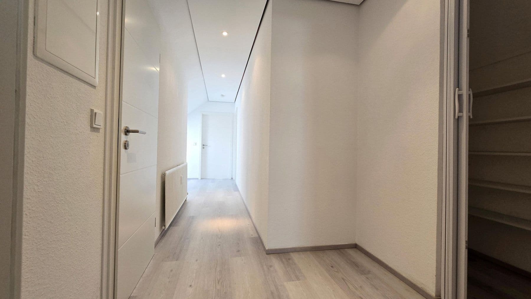 Predaj domu 220 m², pozemok 429 m², Meckenheim, Severné Porýnie - Westfálsko Predaj domu 220 m², pozemok 429 m², Meckenheim, Severné Porýnie - Westfálsko