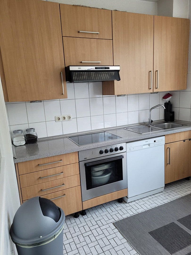 Prenájom bytu 4-izbový 121 m², Hauptstraße 44, Buxtehude, Dolné Sasko Prenájom bytu 4-izbový 121 m², Hauptstraße 44, Buxtehude, Dolné Sasko