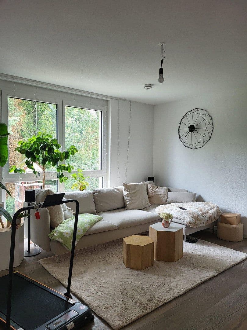 Prenájom bytu 3-izbový 89 m², Schopfheimerstr. 20, Lörrach, Bádensko-Wurttembersko Prenájom bytu 3-izbový 89 m², Schopfheimerstr. 20, Lörrach, Bádensko-Wurttembersko