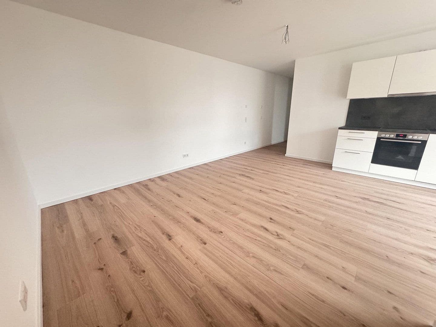 Prenájom bytu 2-izbový 65 m², Kreuzsteinstraße 7-9, Nürnberg, Bavorsko Prenájom bytu 2-izbový 65 m², Kreuzsteinstraße 7-9, Nürnberg, Bavorsko