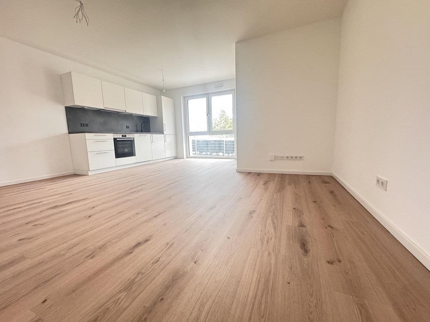 Prenájom bytu 2-izbový 65 m², Kreuzsteinstraße 7-9, Nürnberg, Bavorsko Prenájom bytu 2-izbový 65 m², Kreuzsteinstraße 7-9, Nürnberg, Bavorsko