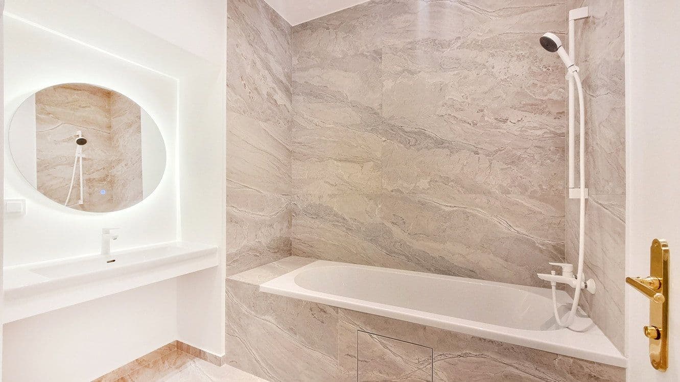 Predaj bytu 3-izbový 70 m², Wien, Viedeň Predaj bytu 3-izbový 70 m², Wien, Viedeň