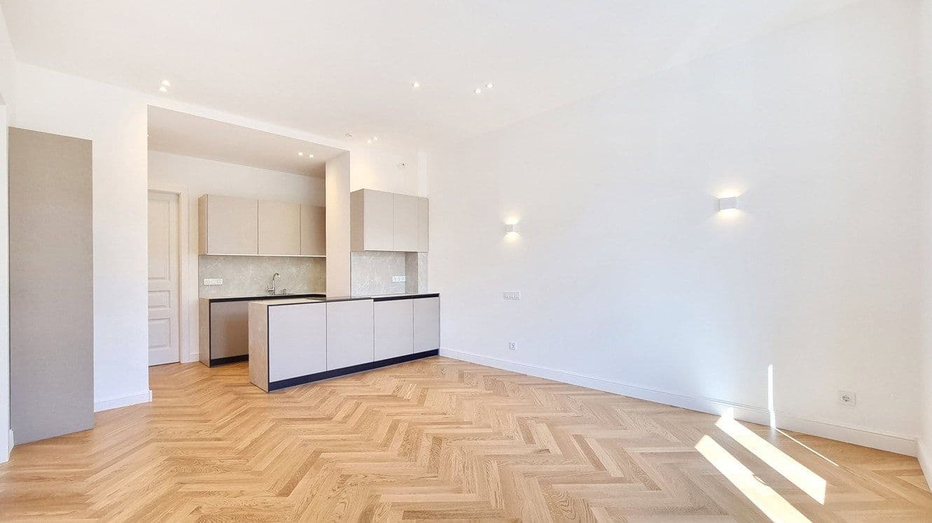 Predaj bytu 3-izbový 70 m², Wien, Viedeň Predaj bytu 3-izbový 70 m², Wien, Viedeň