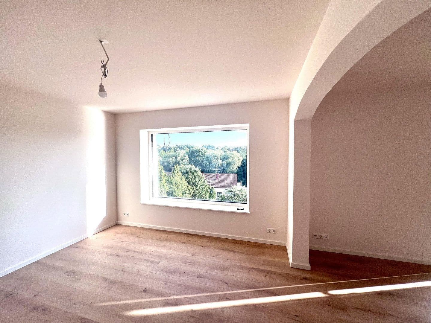 Prenájom bytu 3-izbový 105 m², Im Schießgärtle 17, Stuttgart, Bádensko-Wurttembersko Prenájom bytu 3-izbový 105 m², Im Schießgärtle 17, Stuttgart, Bádensko-Wurttembersko