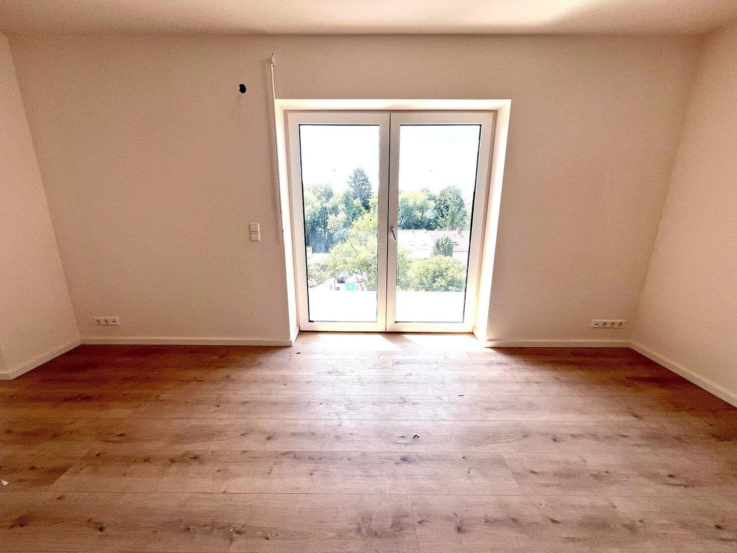 Prenájom bytu 3-izbový 105 m², Im Schießgärtle 17, Stuttgart, Bádensko-Wurttembersko Prenájom bytu 3-izbový 105 m², Im Schießgärtle 17, Stuttgart, Bádensko-Wurttembersko