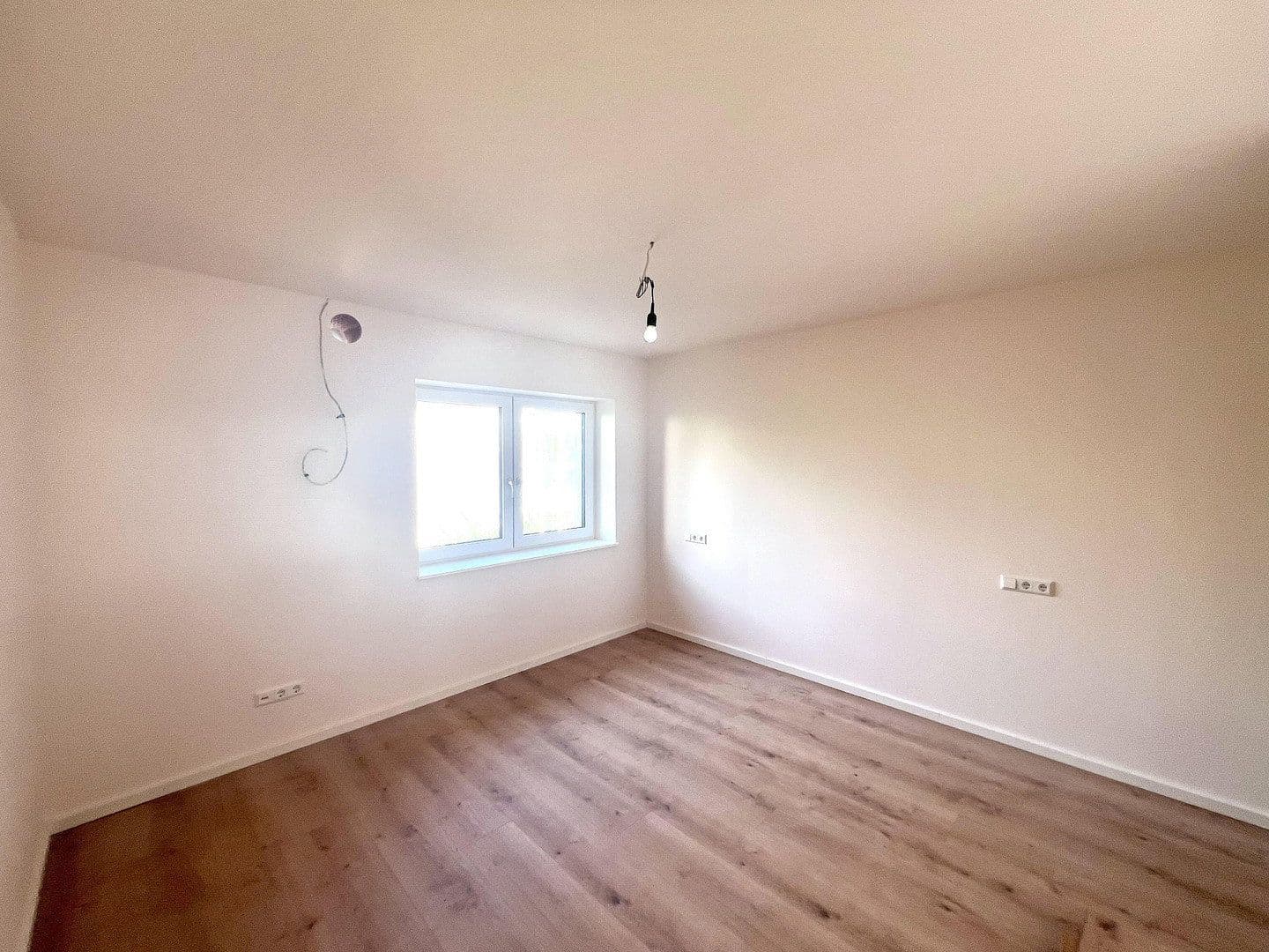 Prenájom bytu 3-izbový 105 m², Im Schießgärtle 17, Stuttgart, Bádensko-Wurttembersko Prenájom bytu 3-izbový 105 m², Im Schießgärtle 17, Stuttgart, Bádensko-Wurttembersko