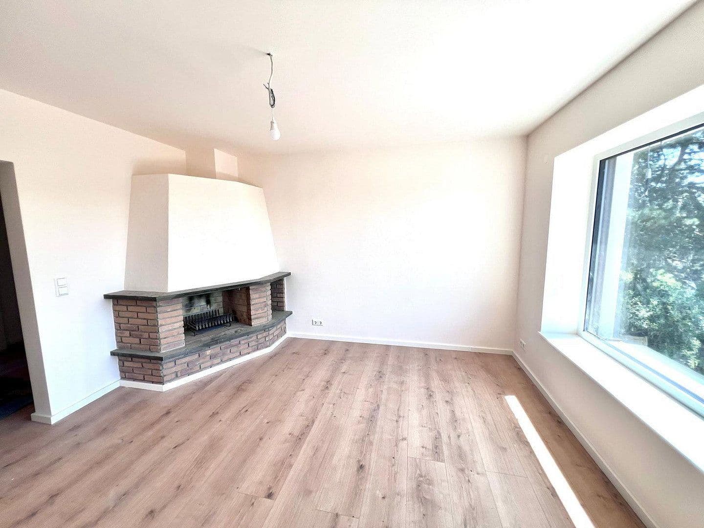 Prenájom bytu 3-izbový 105 m², Im Schießgärtle 17, Stuttgart, Bádensko-Wurttembersko Prenájom bytu 3-izbový 105 m², Im Schießgärtle 17, Stuttgart, Bádensko-Wurttembersko