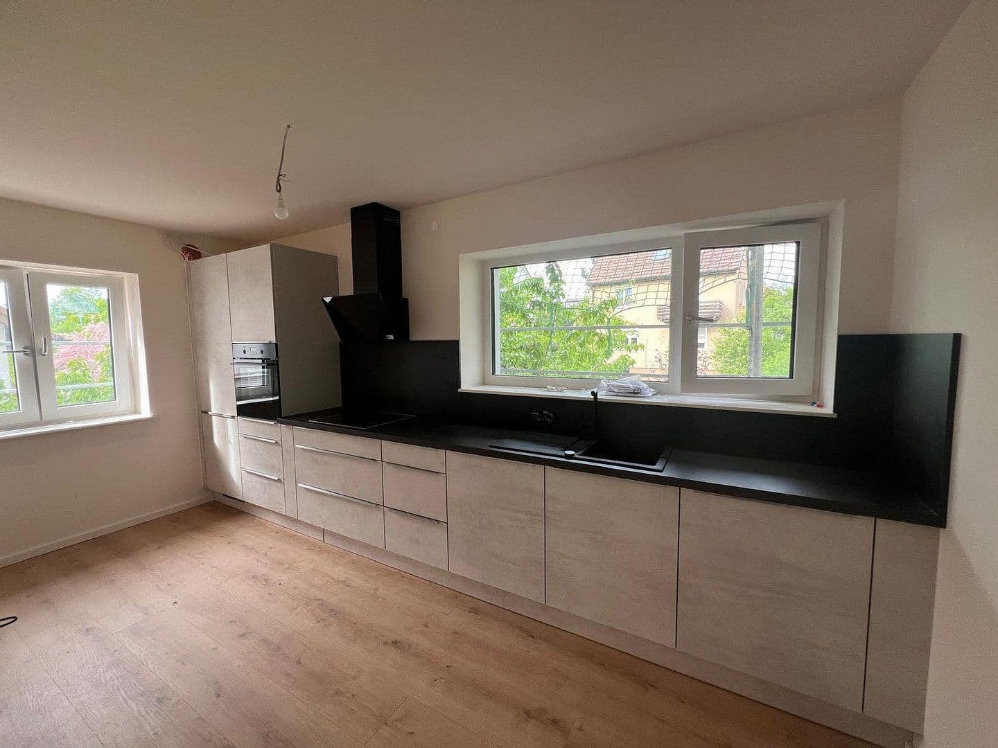 Prenájom bytu 3-izbový 105 m², Im Schießgärtle 17, Stuttgart, Bádensko-Wurttembersko Prenájom bytu 3-izbový 105 m², Im Schießgärtle 17, Stuttgart, Bádensko-Wurttembersko