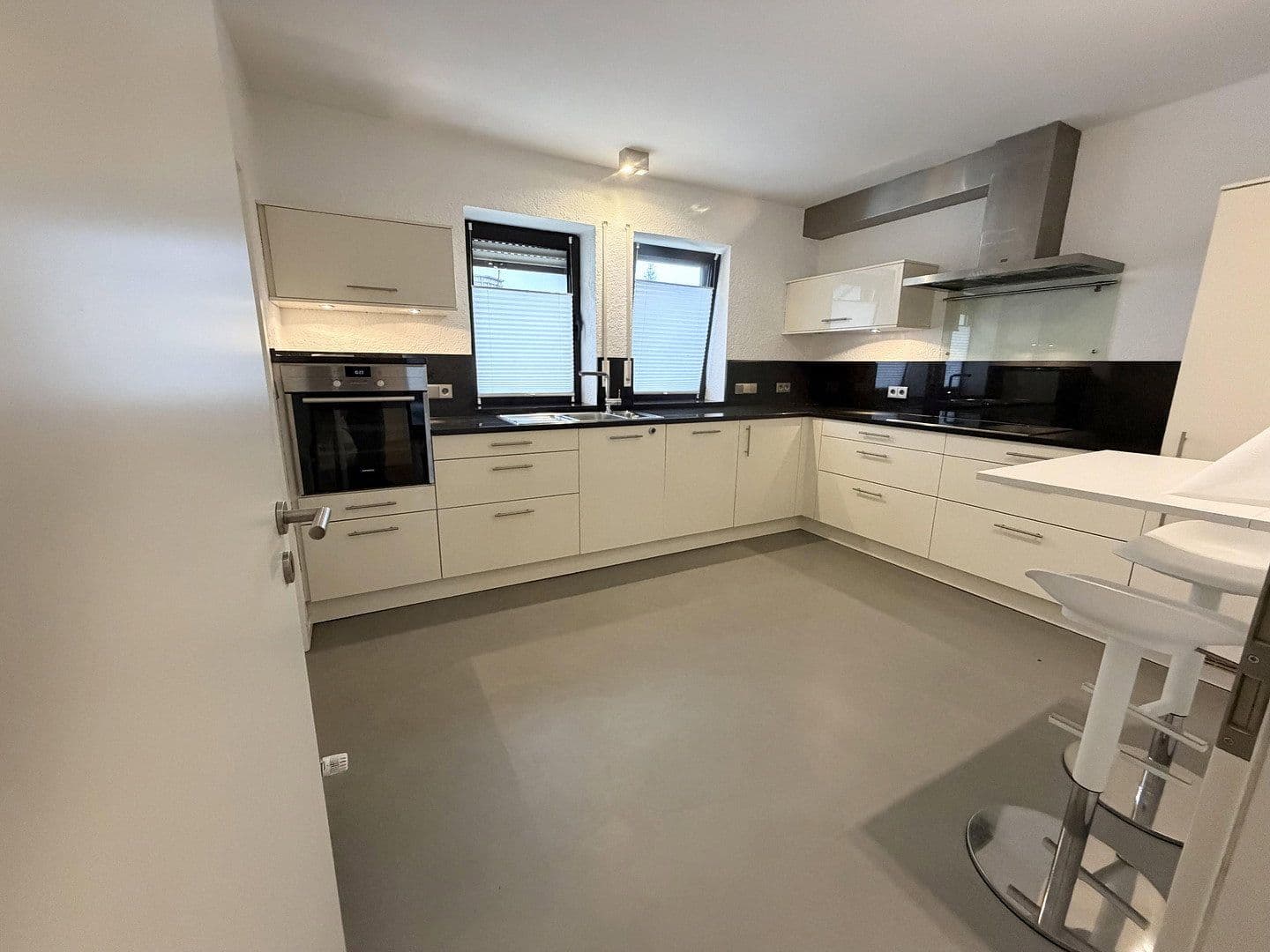Predaj bytu 3-izbový 150 m², Möckmühl, Bádensko-Wurttembersko Predaj bytu 3-izbový 150 m², Möckmühl, Bádensko-Wurttembersko