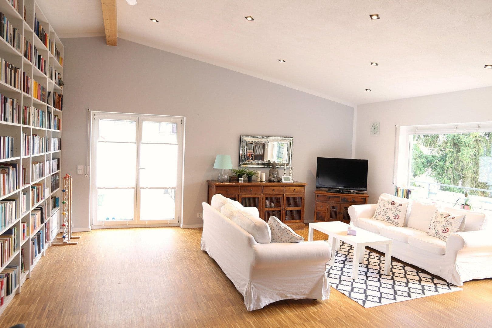 Predaj domu 217 m², pozemok 616 m², Teningen, Bádensko-Wurttembersko Predaj domu 217 m², pozemok 616 m², Teningen, Bádensko-Wurttembersko