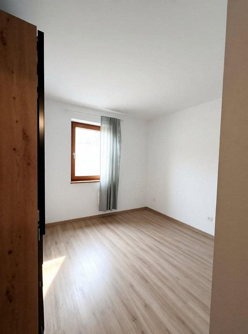 Predaj bytu 4-izbový 110 m², Goethestraße 10, Dettingen unter Teck, Bádensko-Wurttembersko Predaj bytu 4-izbový 110 m², Goethestraße 10, Dettingen unter Teck, Bádensko-Wurttembersko