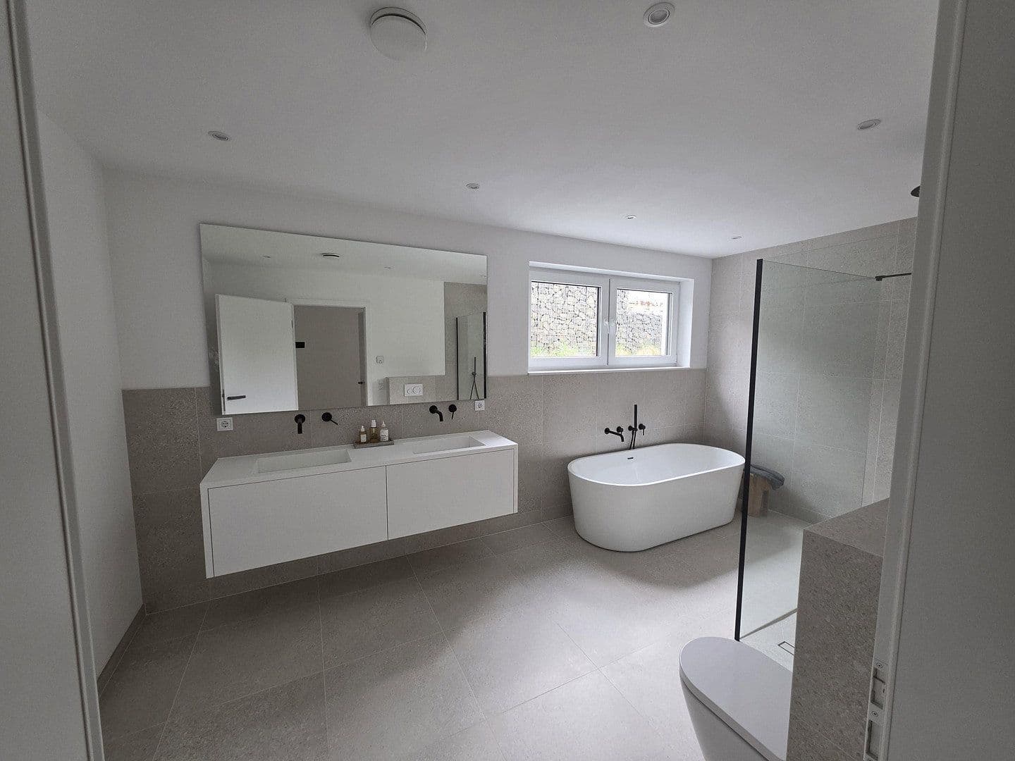 Predaj domu 203 m², pozemok 876 m², Göllheim, Porýnie-Falcko Predaj domu 203 m², pozemok 876 m², Göllheim, Porýnie-Falcko