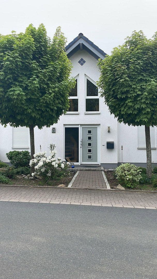 Prenájom domu 151 m², pozemok 650 m², Porta Westfalica, Severné Porýnie - Westfálsko Prenájom domu 151 m², pozemok 650 m², Porta Westfalica, Severné Porýnie - Westfálsko