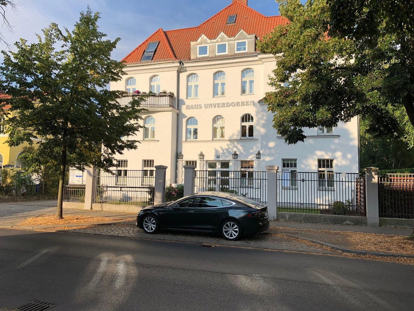 Prenájom kancelárie 33 m², Giesensdorfer Str. 29, Berlin, Berlín Prenájom kancelárie 33 m², Giesensdorfer Str. 29, Berlin, Berlín