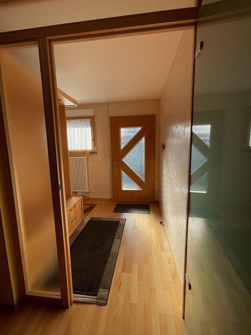 Predaj domu 190 m², pozemok 956 m², Welschneudorf, Porýnie-Falcko Predaj domu 190 m², pozemok 956 m², Welschneudorf, Porýnie-Falcko