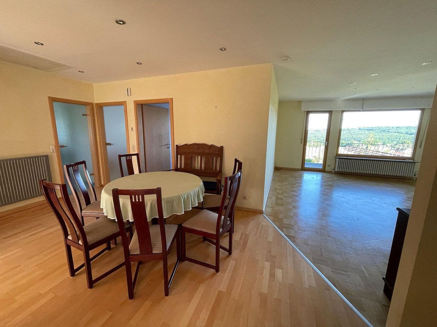 Predaj domu 190 m², pozemok 956 m², Welschneudorf, Porýnie-Falcko Predaj domu 190 m², pozemok 956 m², Welschneudorf, Porýnie-Falcko